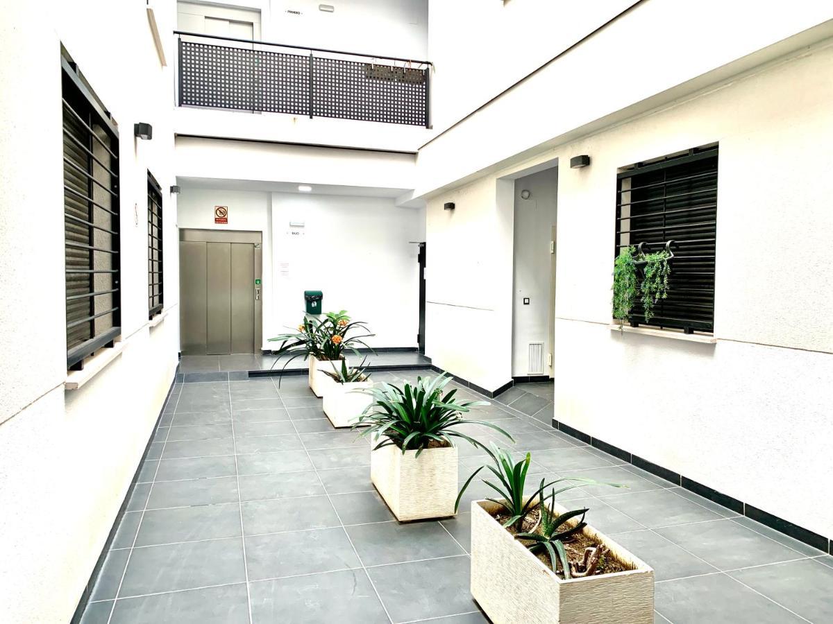 Homely Malaga Refino Bajo G6 Y F6 Exterior photo