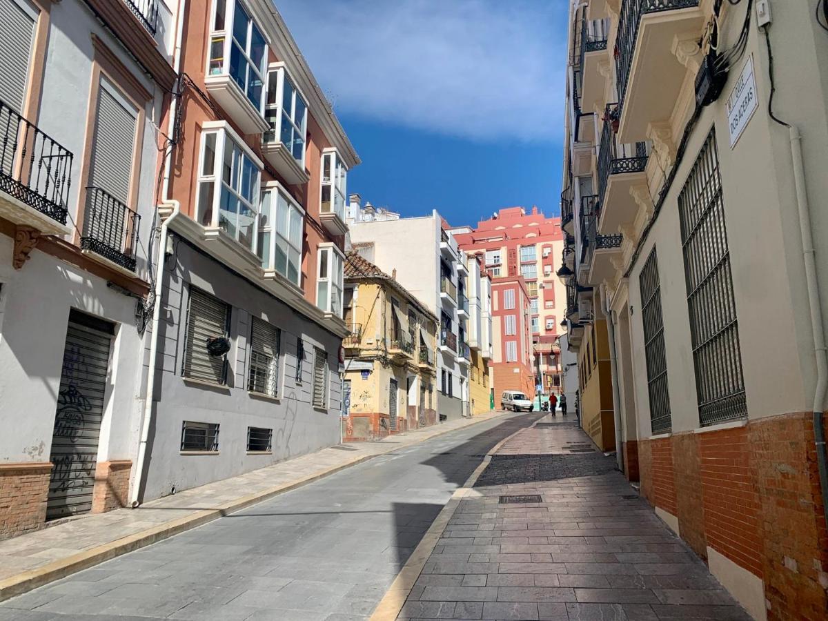 Homely Malaga Refino Bajo G6 Y F6 Exterior photo