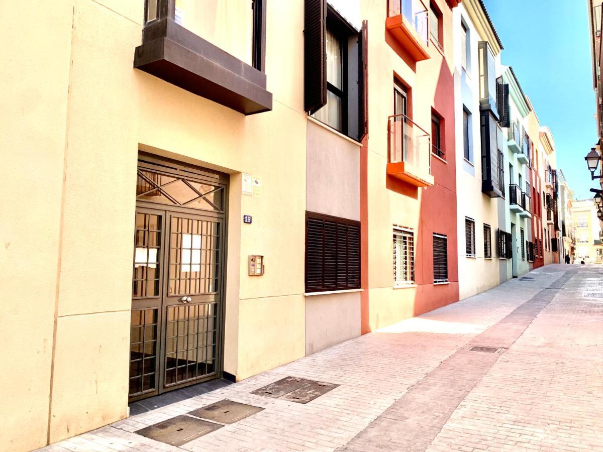 Homely Malaga Refino Bajo G6 Y F6 Exterior photo